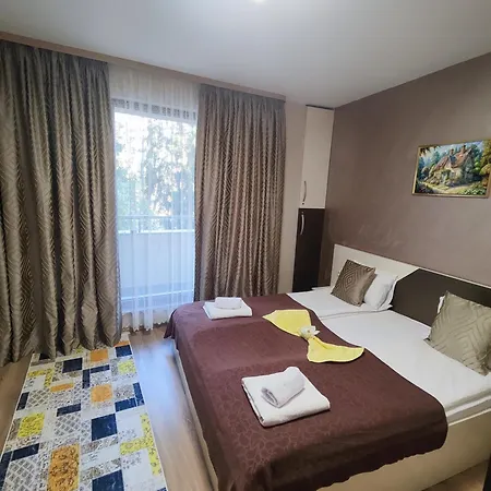 Madini アパートホテル 3*