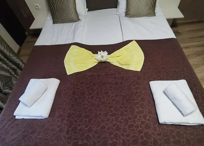 Madini アパートホテル 3*