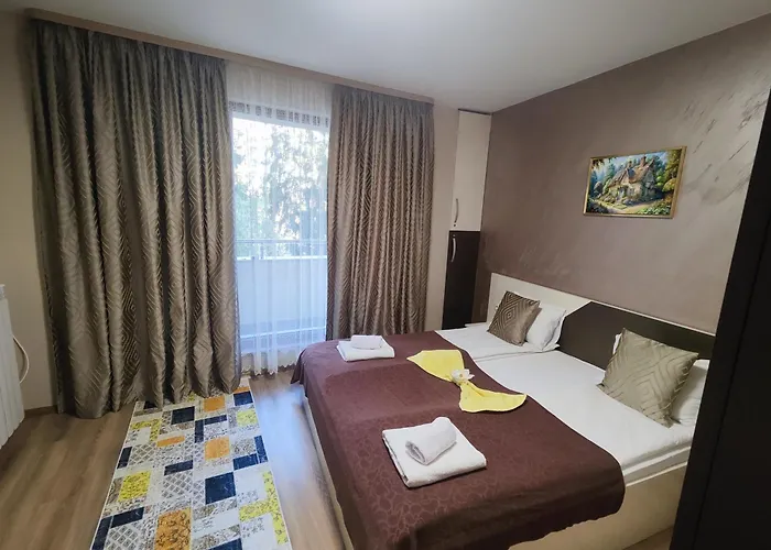 Madini アパートホテル 3*