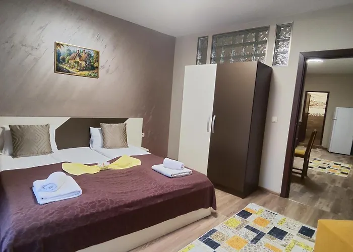 Madini アパートホテル ヴェリングラード